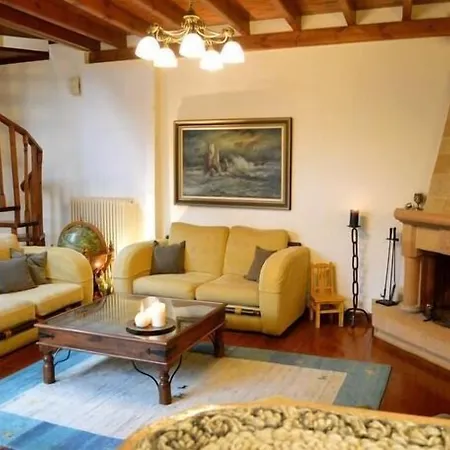 Villa Medieval